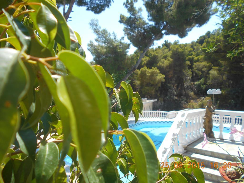 Mina Apartments Poros Town Exterior photo